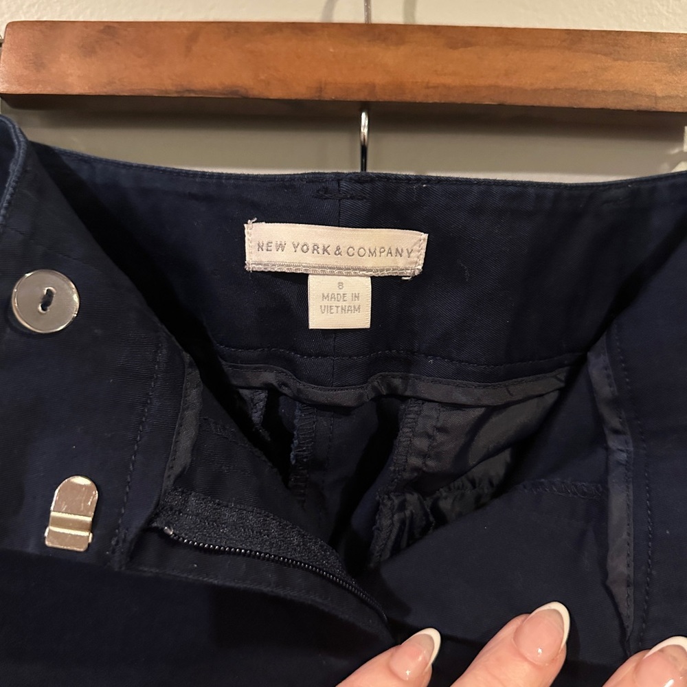 New York & Company Navy Slim Ankle Pants Size 8 Stretch Career Work Pants - Picture 5 of 7